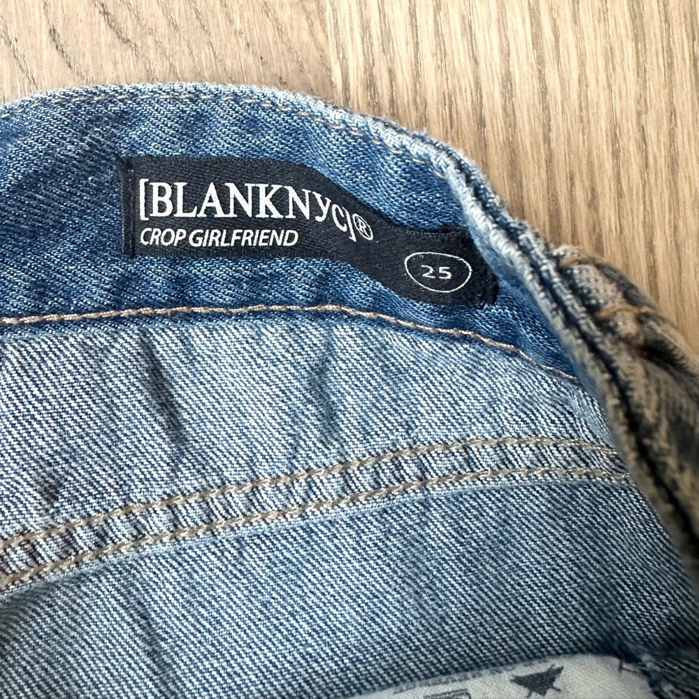 Blank NYC Patchwork Distressed Crop Girlfriend Je… - image 5